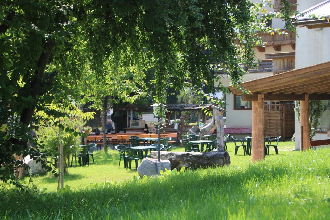 Gasthof Zum Loewen Aschau Im Zillertal Eksteriør billede