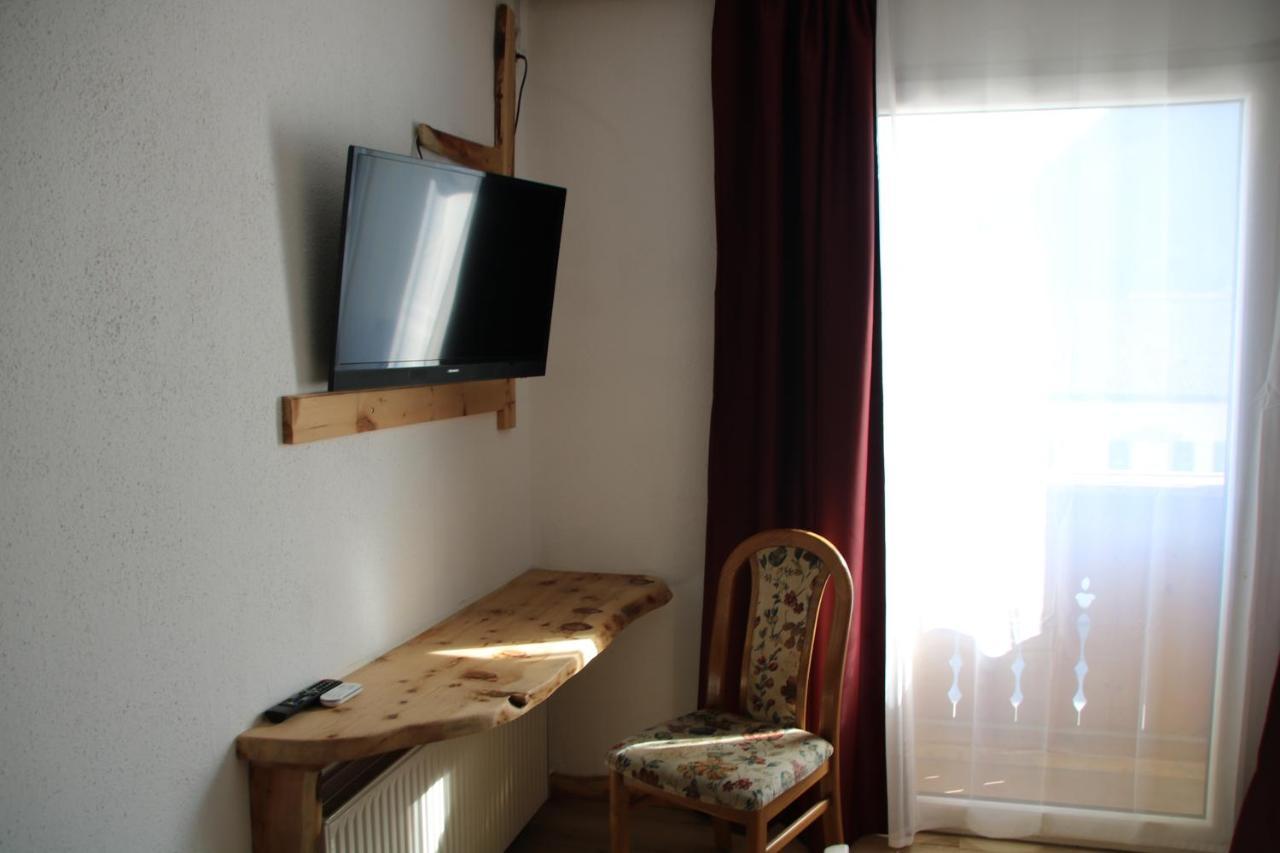 Gasthof Zum Loewen Aschau Im Zillertal Eksteriør billede