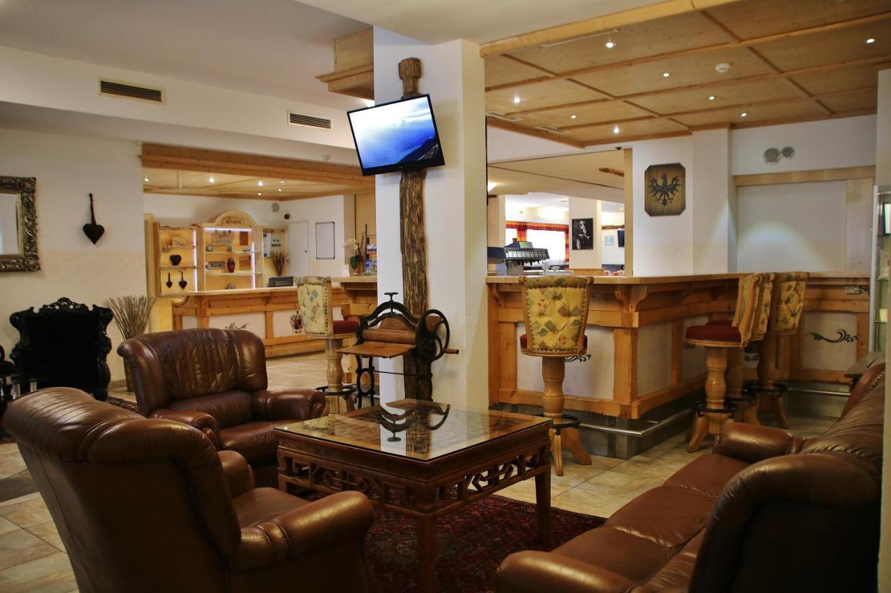 Gasthof Zum Loewen Aschau Im Zillertal Eksteriør billede
