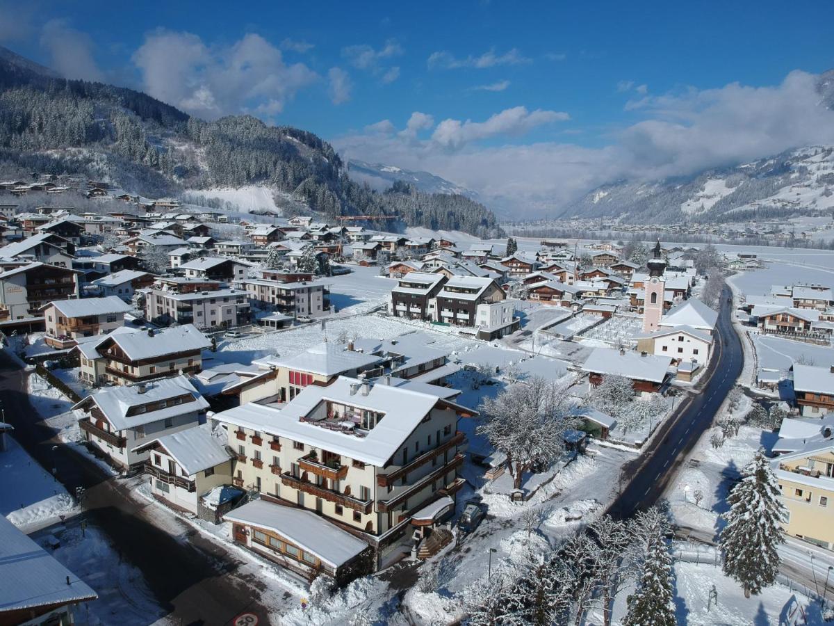 Gasthof Zum Loewen Aschau Im Zillertal Eksteriør billede