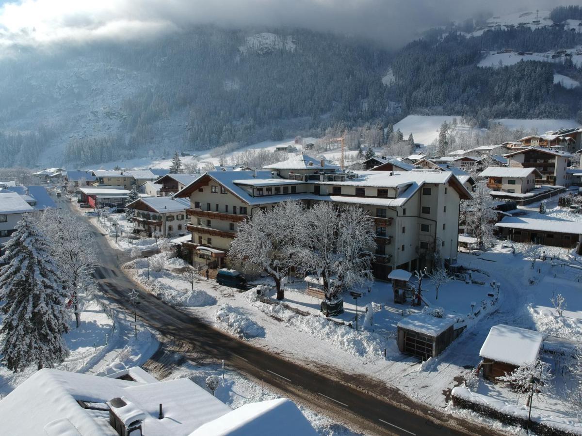 Gasthof Zum Loewen Aschau Im Zillertal Eksteriør billede