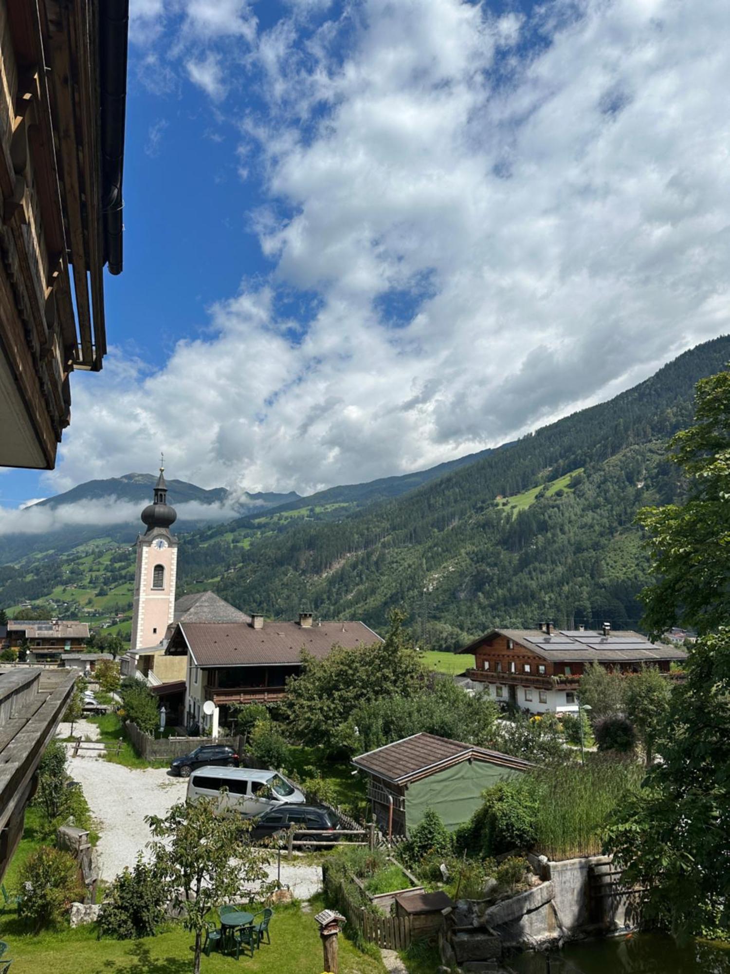 Gasthof Zum Loewen Aschau Im Zillertal Eksteriør billede